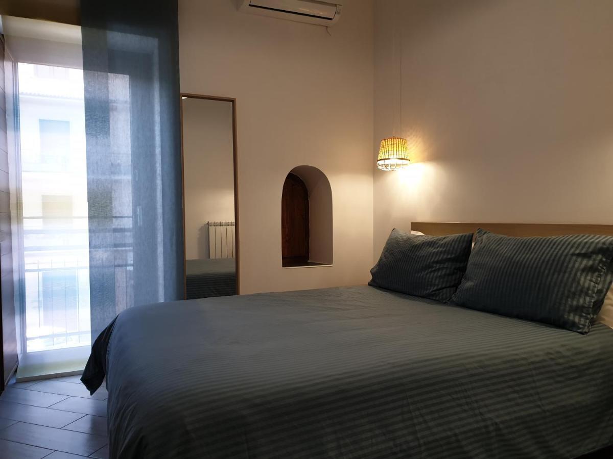 Pomodoro Bed Bed and Breakfast Καστροβιλάρι Εξωτερικό φωτογραφία